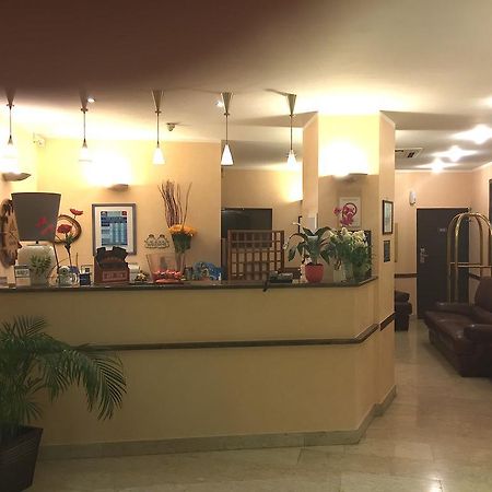 לורדה Hotel Vesuvio מראה חיצוני תמונה